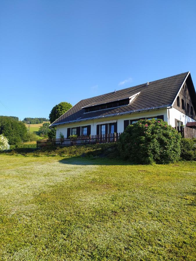 Hotel U Tomicku à Paseky nad Jizerou Extérieur photo