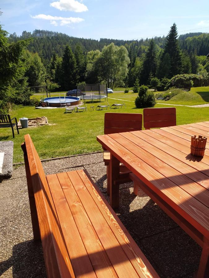 Hotel U Tomicku à Paseky nad Jizerou Extérieur photo